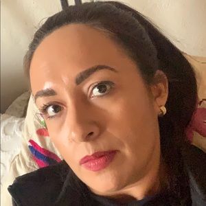 Meet your Posher, Noemi